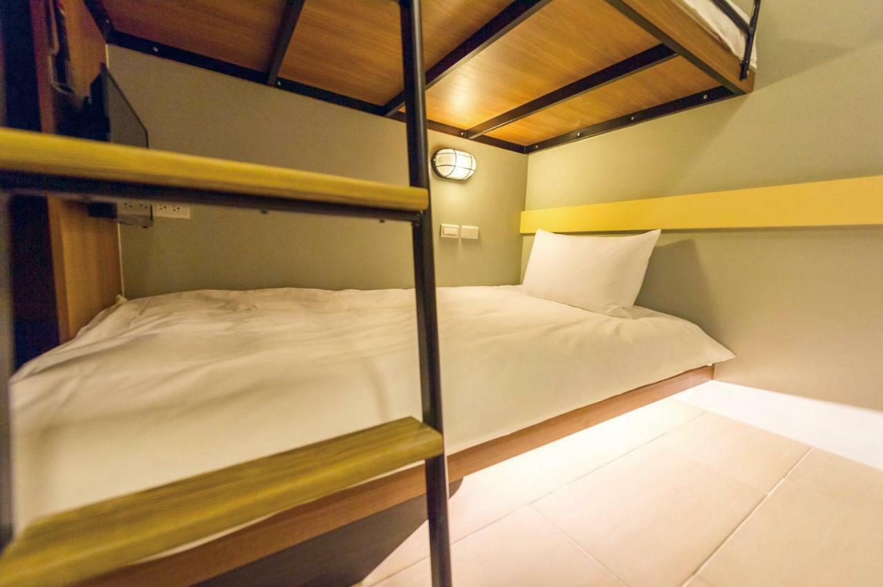 Divecube Hotel Taichung Exterior photo